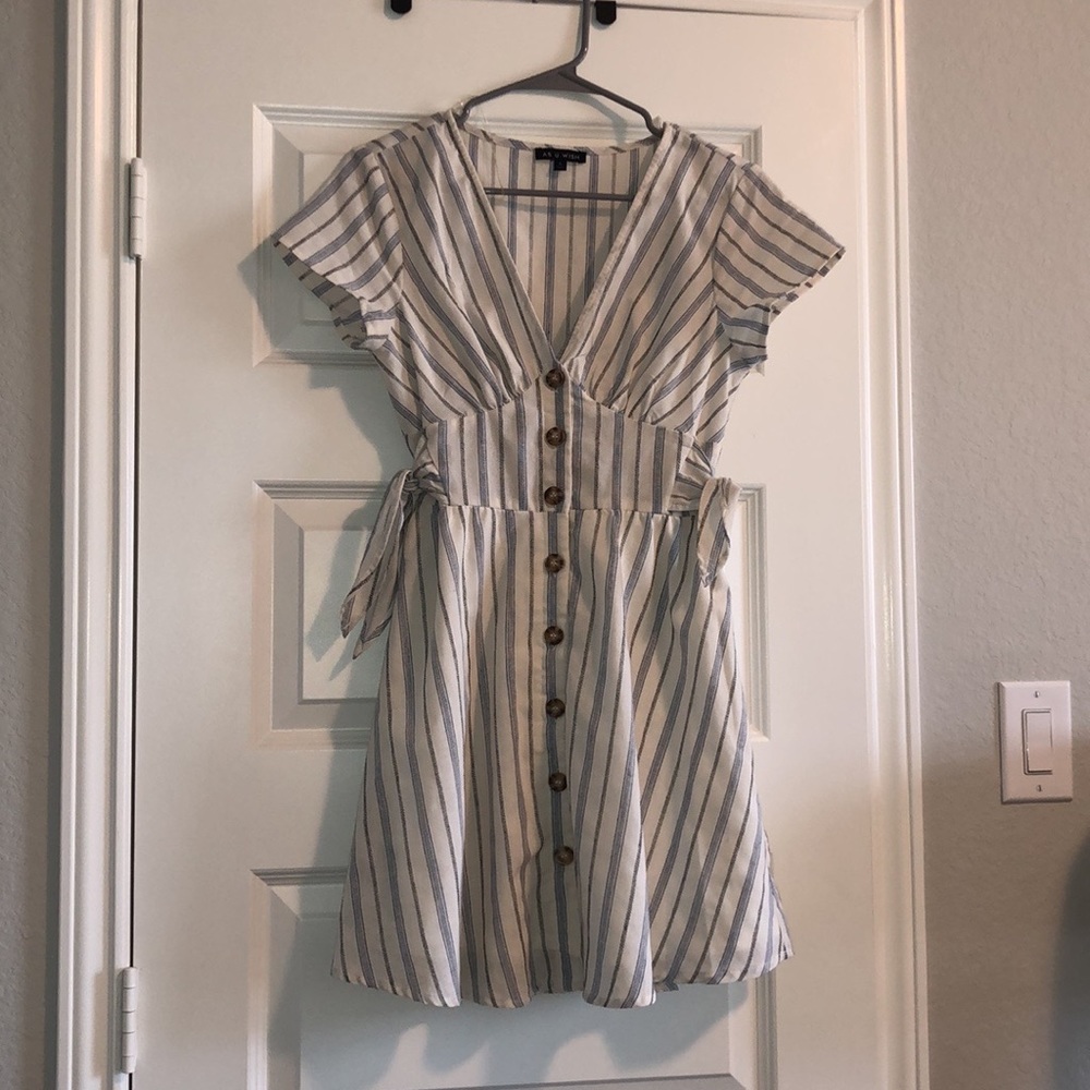EUC SUMMER DRESS☀️🌴